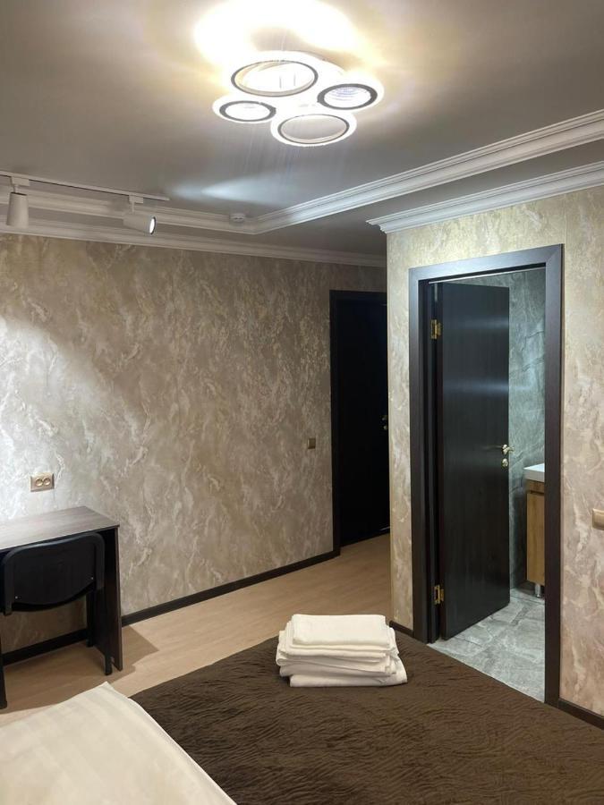 Hotel Lion Almaty Extérieur photo