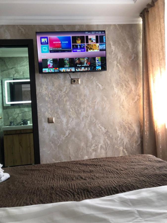 Hotel Lion Almaty Extérieur photo