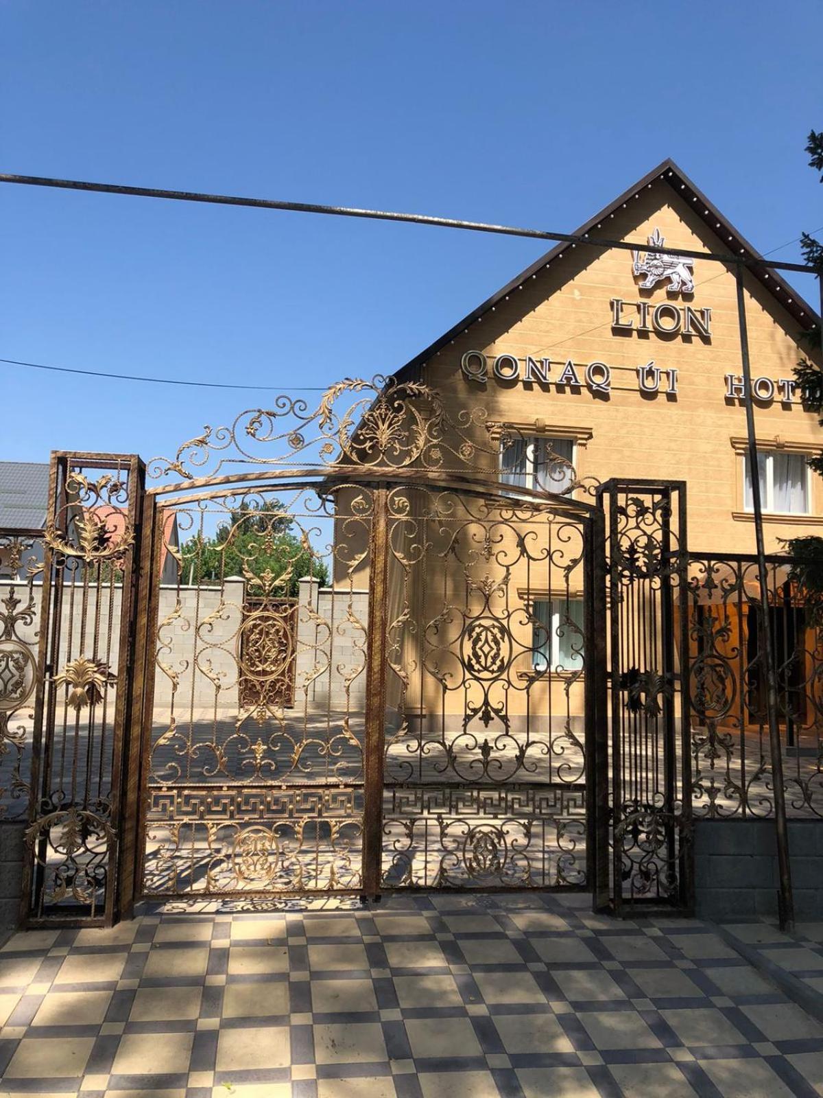 Hotel Lion Almaty Extérieur photo
