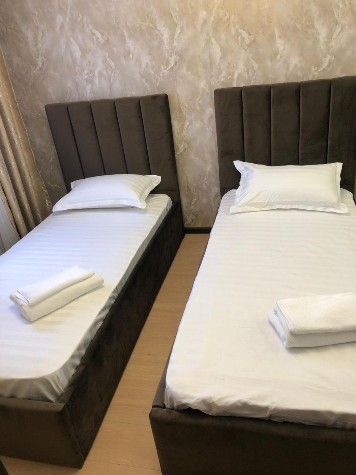 Hotel Lion Almaty Extérieur photo