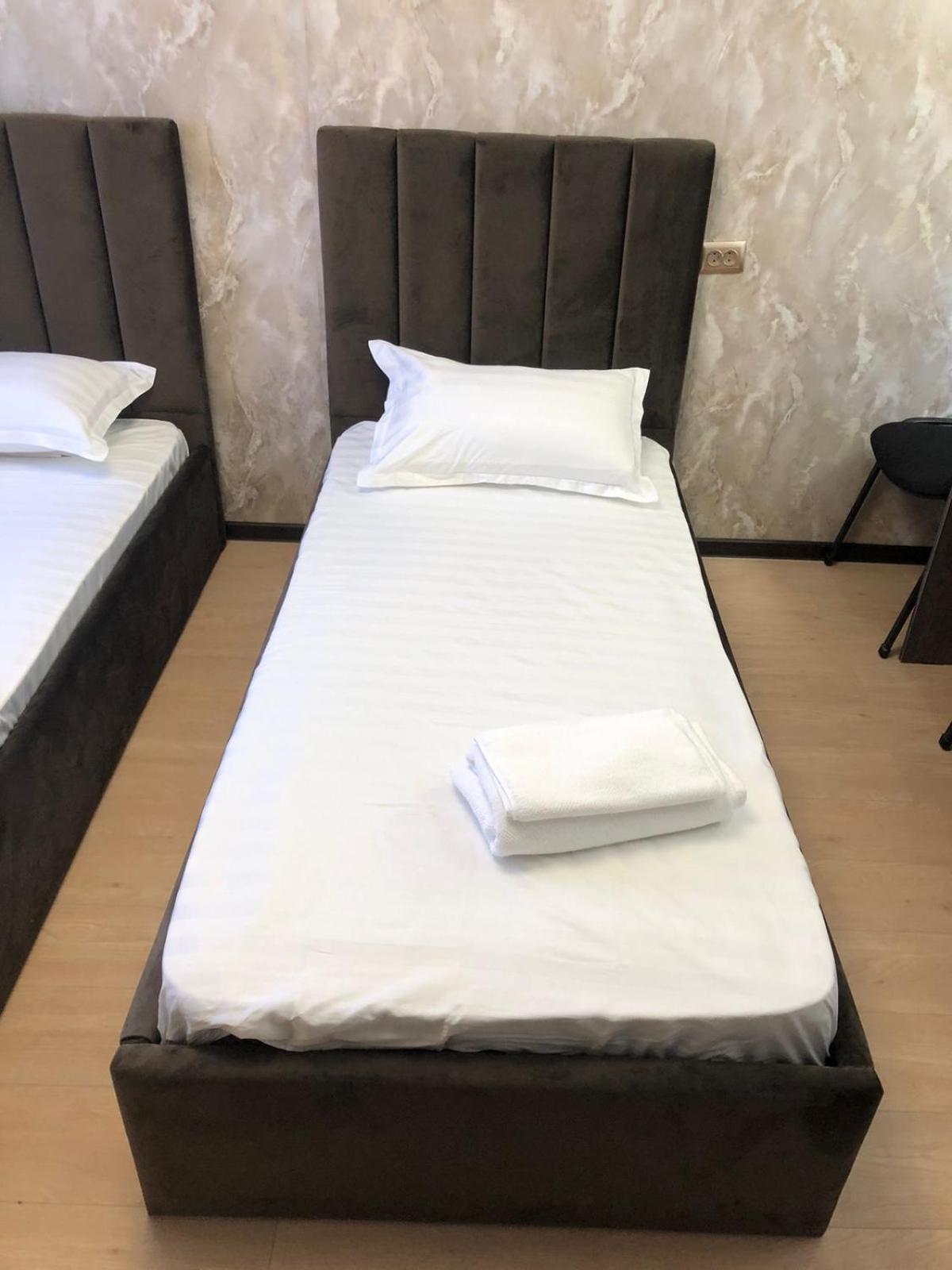 Hotel Lion Almaty Extérieur photo
