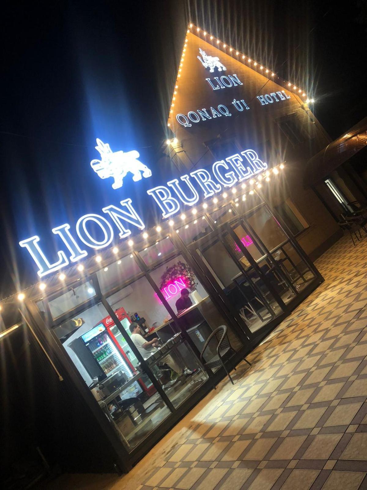 Hotel Lion Almaty Extérieur photo